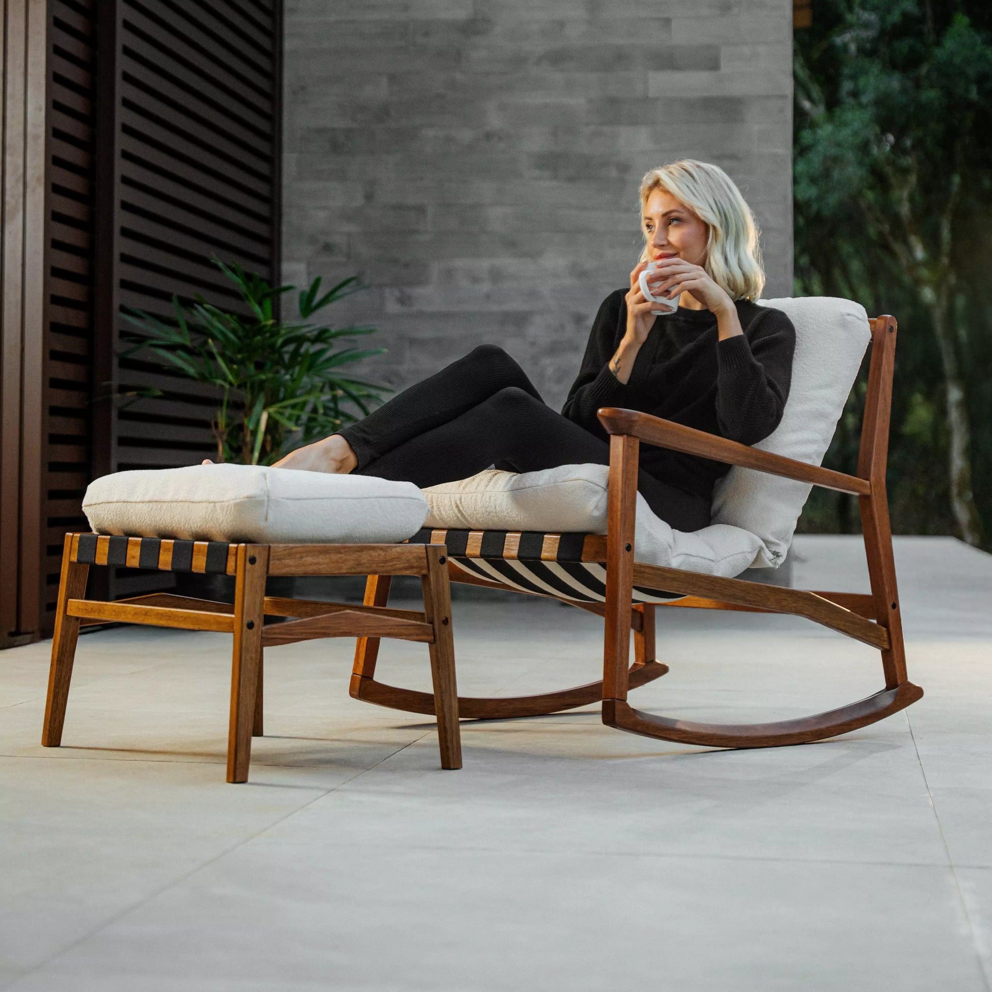 Mid Century Rocking Chair – Grain Wood Furniture