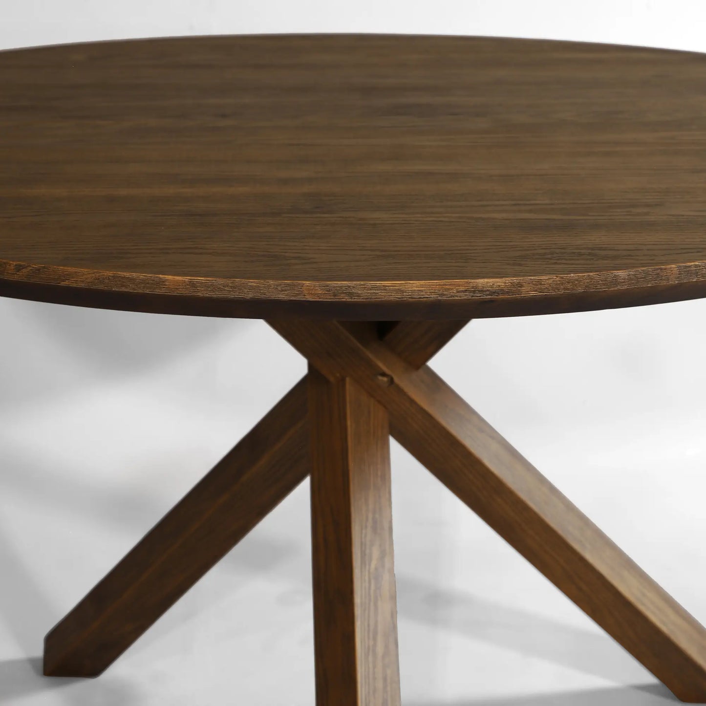 Cascais Round Dining Table