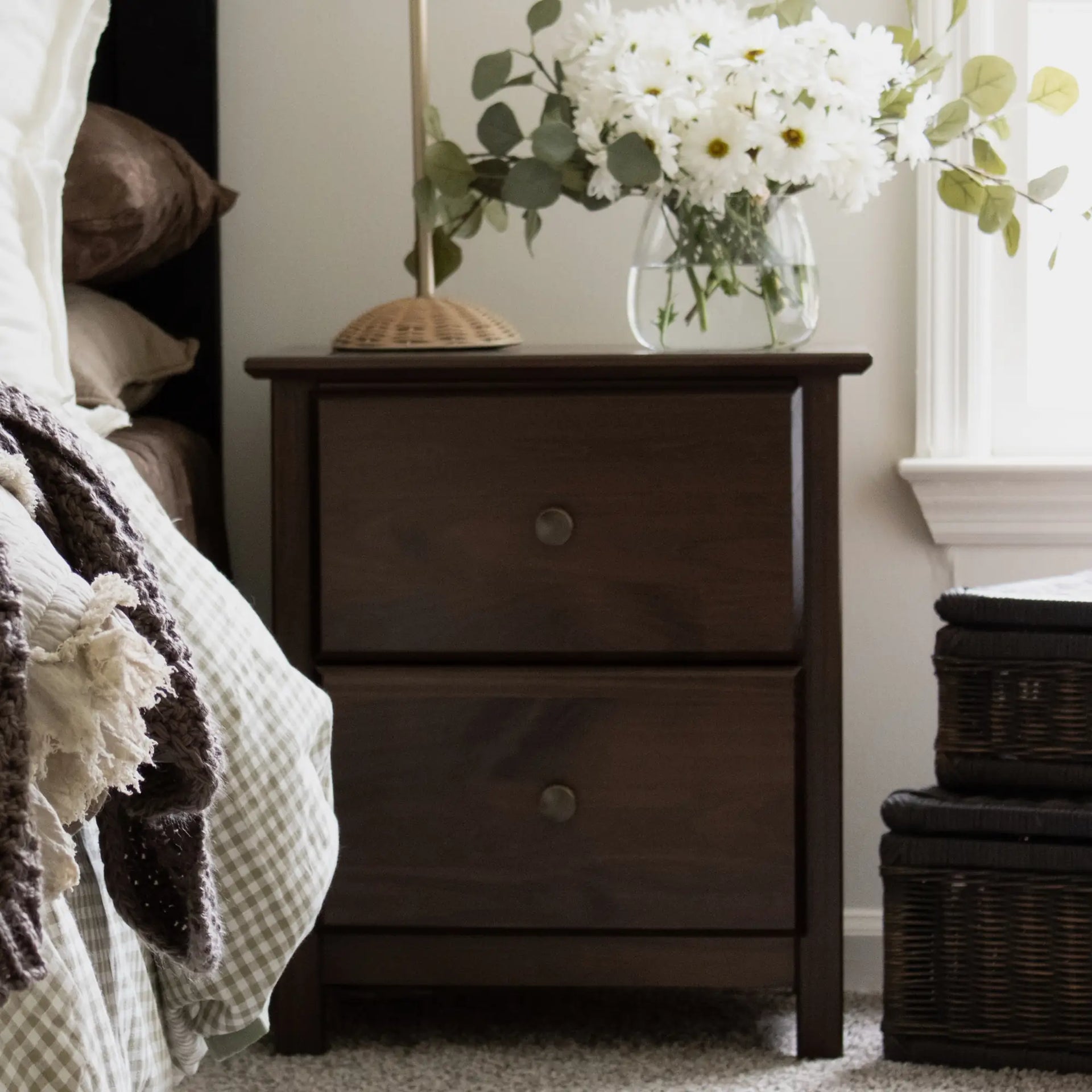 Shaker 2-Drawer Nightstand - Expresso